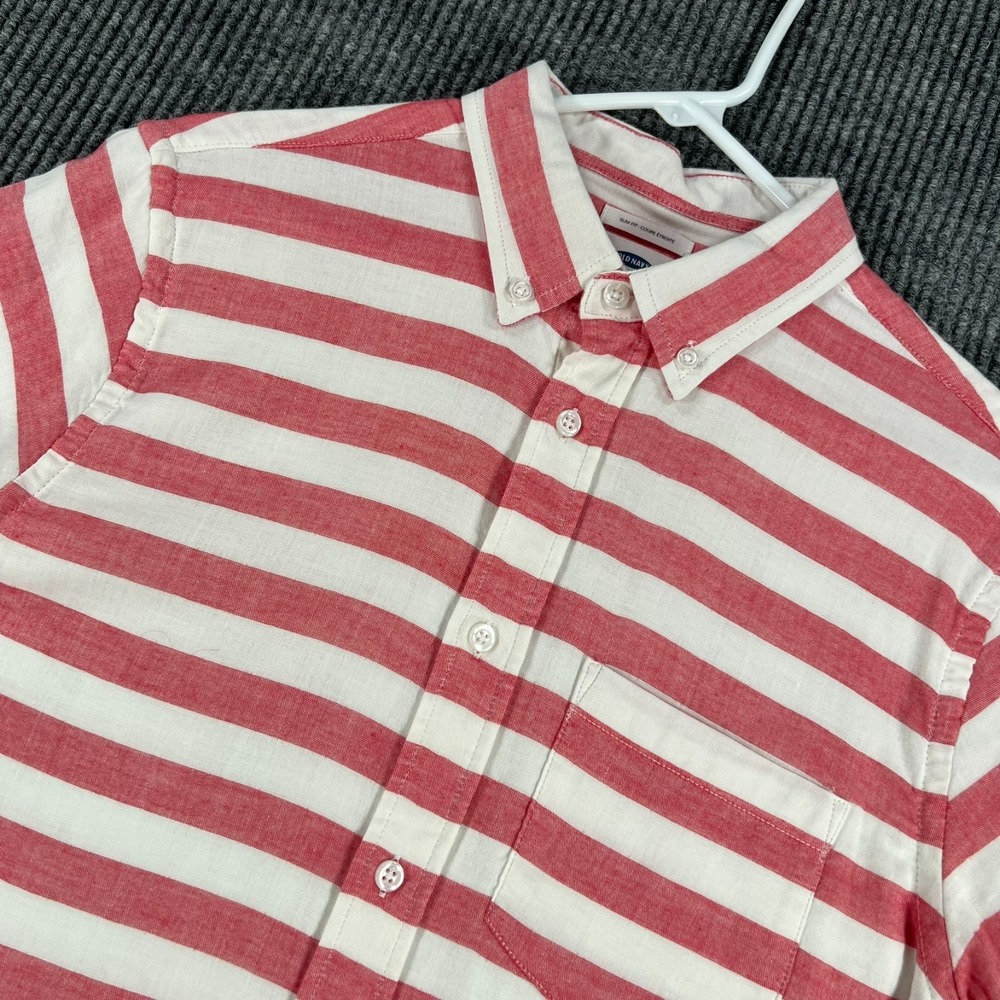 Old Navy Shirt Mens Small Red White Striped Short Sleeve Button Down Casual New